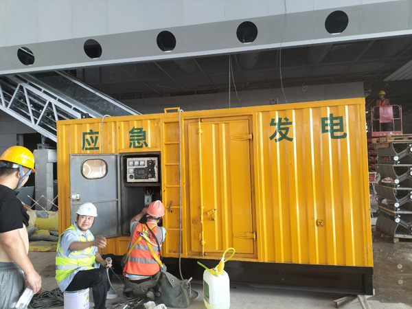 开鲁怎样判断空气滤清器是否需要更换？